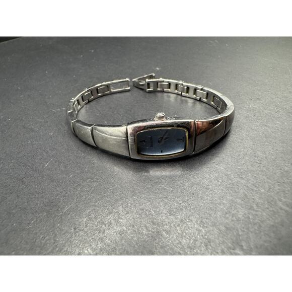 Bulova Quartz 96L98 Movement Ice Blue Dial Ladies Watch Silver Tone 13.2mm 6.5" - Picture 3 of 11